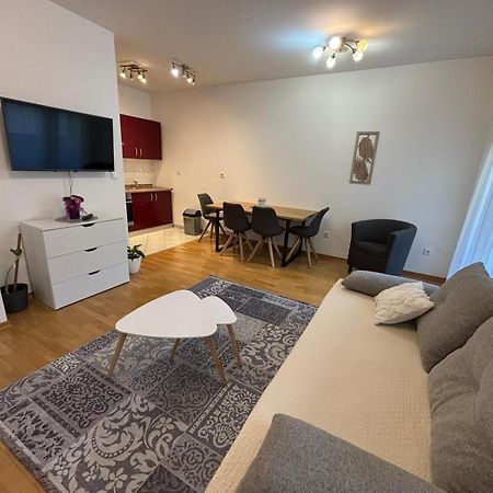 Dora Apartment Крапинске Топлице Екстериор снимка